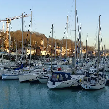 Sur Port De Plaisance *